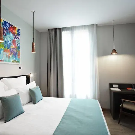 Otel Boutique Du Taur 4*